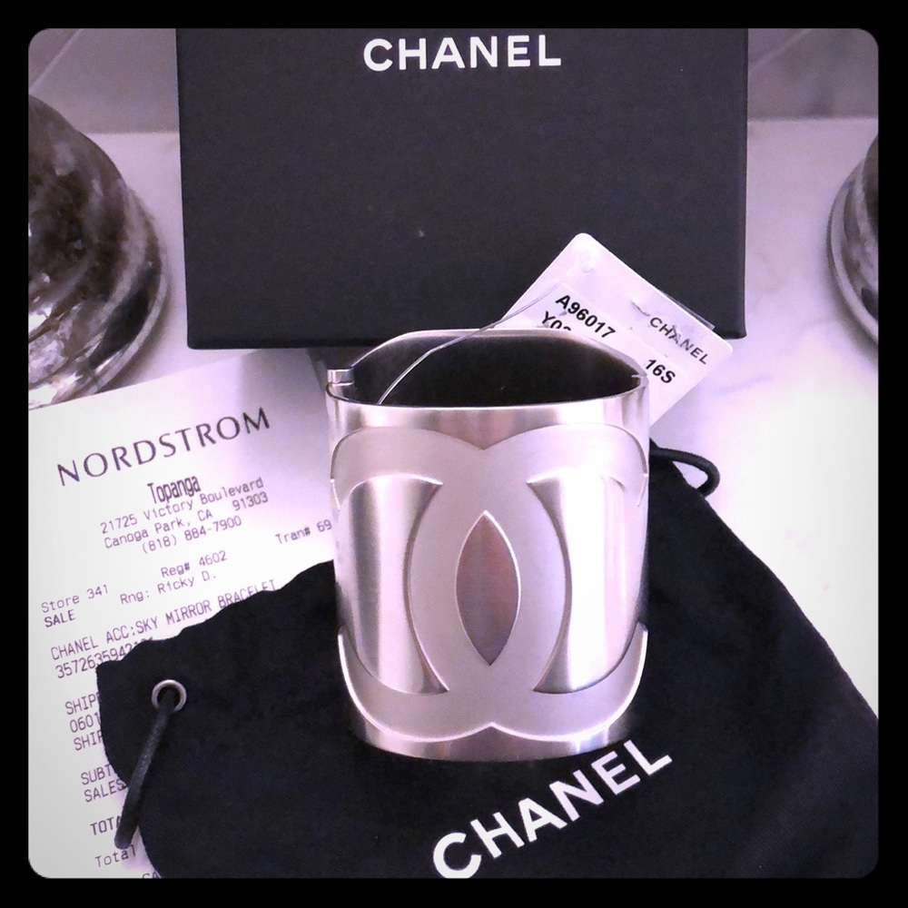 AUTHENTIC Chanel Sky Mirror Bangle - Picture 1 of 10